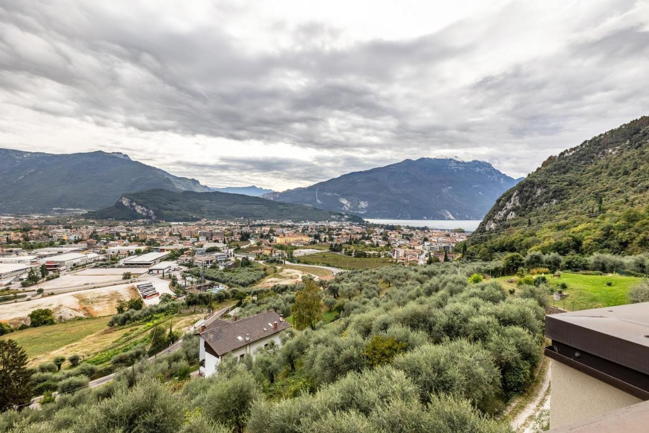 La Terrazza Di Vincent Sul Garda Lejlighed Riva del Garda Eksteriør billede