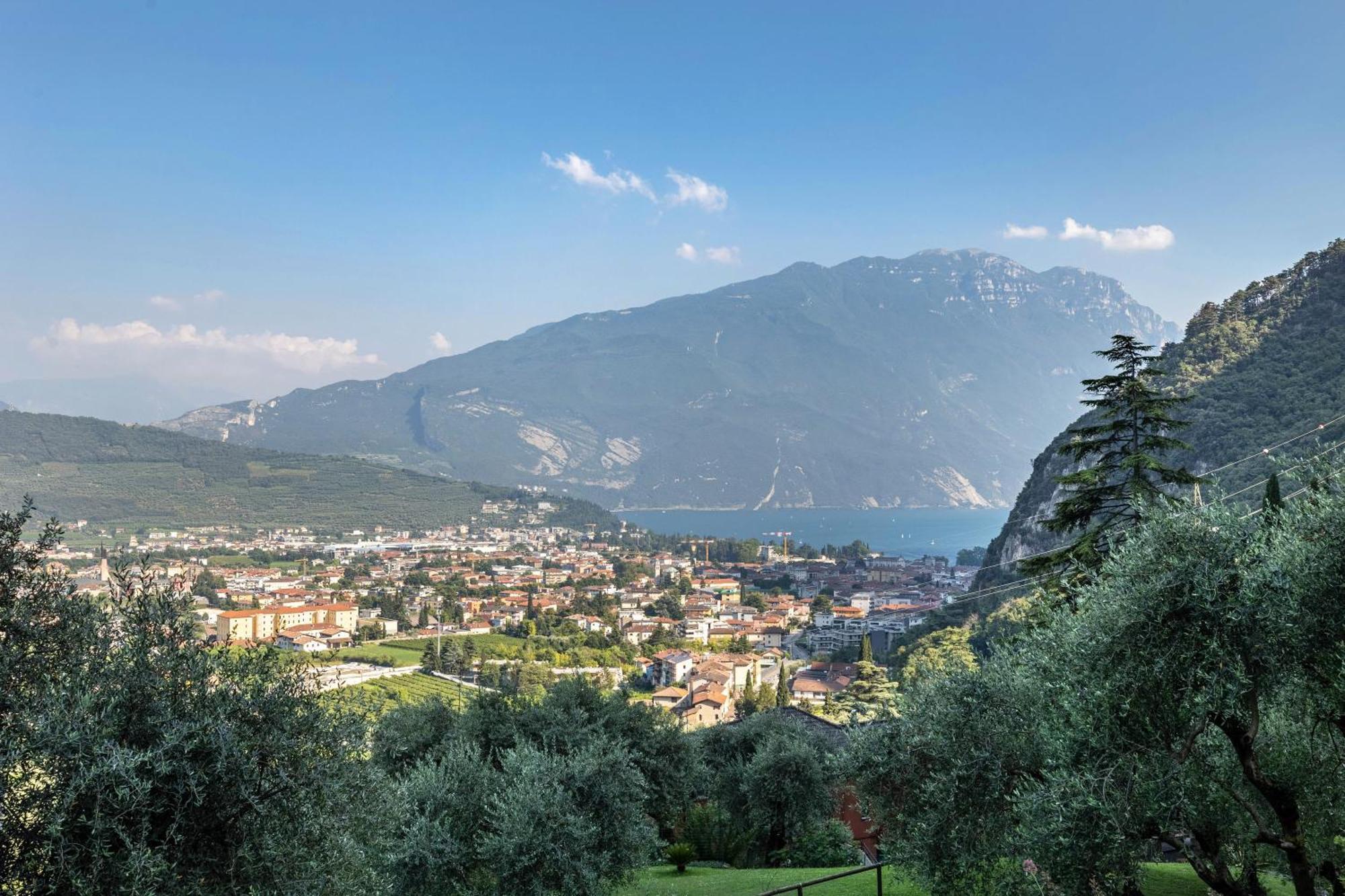 La Terrazza Di Vincent Sul Garda Lejlighed Riva del Garda Eksteriør billede